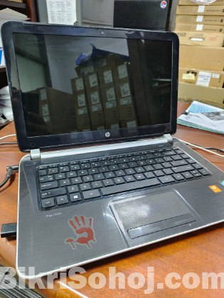 HP Core i7 4500U-RAM 8GB-900GB Storage